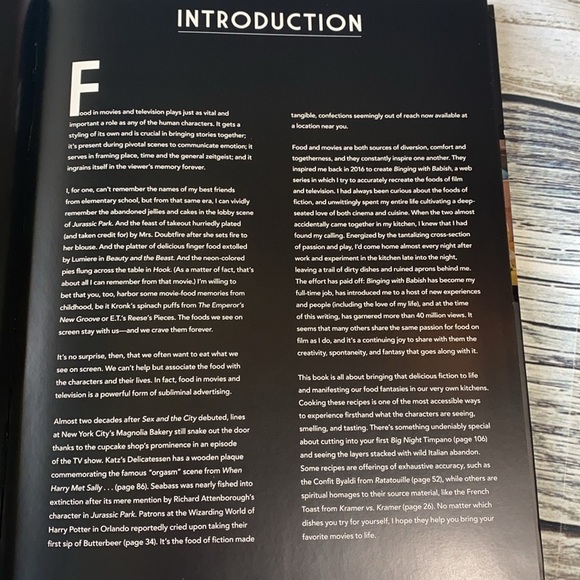 Eat What You Watch: A Cookbook for Movie Lovers
Book by Andrew Rea - Picture 6 of 8